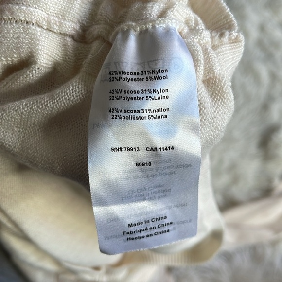 A Pea in the Pod Maternity Ruched Sweater - Picture 9 of 10